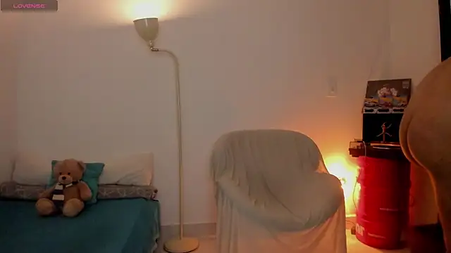 Curlblue online show from January 13, 2026, 4:51 am