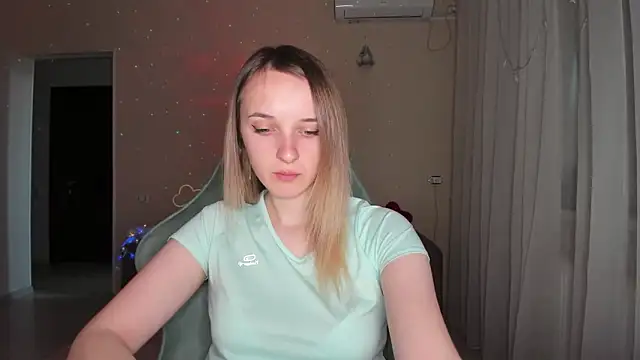 Snapshot of RouseReed chatting on March 20, 2026, 12:54 pm RouseReed online show from March 20, 2026, 12:54 pm