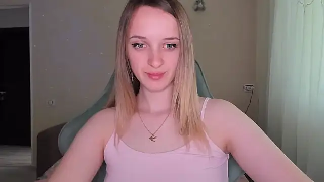 Snapshot of RouseReed chatting on March 30, 2026, 8:37 am RouseReed online show from March 30, 2026, 8:37 am