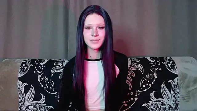 Snapshot of Sexpired_Princess chatting on June 20, 2026, 6:00 pm Sexpired Princess online show from June 20, 2026, 6:00 pm