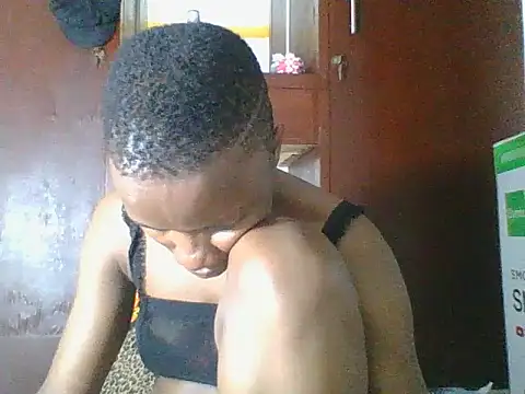 Snapshot of AfricanPrincess24 chatting on February 16, 2026, 8:16 pm AfricanPrincess24 online show from February 16, 2026, 8:16 pm