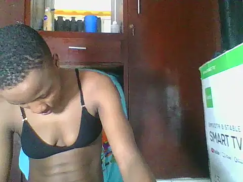 Snapshot of AfricanPrincess24 chatting on April 14, 2026, 8:42 am AfricanPrincess24 online show from April 14, 2026, 8:42 am