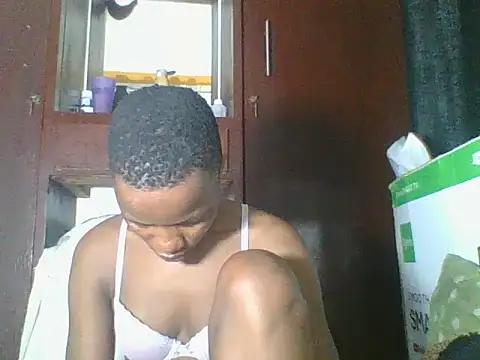 Snapshot of AfricanPrincess24 chatting on April 17, 2026, 3:09 am AfricanPrincess24 online show from April 17, 2026, 3:09 am