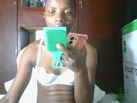 Snapshot of AfricanPrincess24 chatting on May 3, 2026, 7:53 pm AfricanPrincess24 online show from May 3, 2026, 7:53 pm