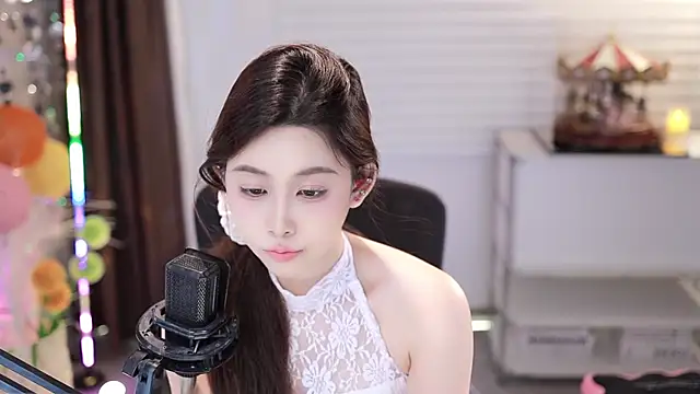 SleepArtist online show from November 11, 2025, 3:23 pm