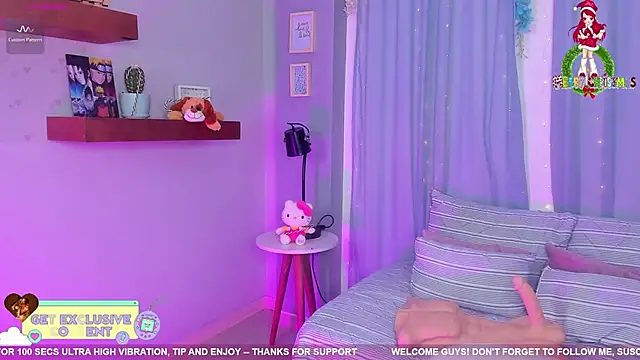 Snapshot of Tiny__Emmy chatting on December 31, 2024, 1:30 pm Tiny Emmy online show from December 31, 2024, 1:30 pm