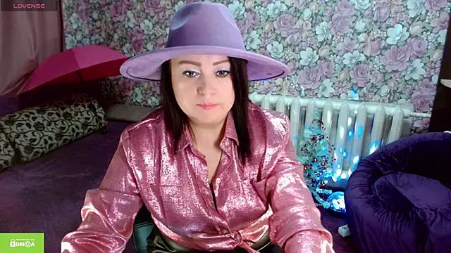 Julia-ru online show from December 22, 2025, 8:28 pm