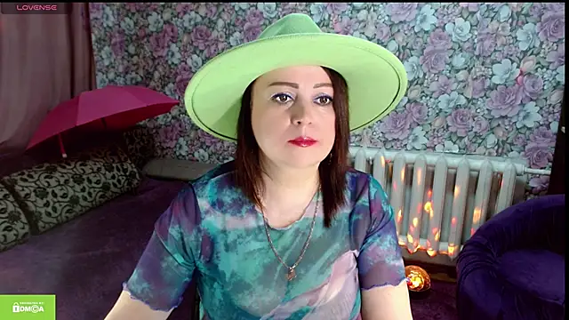 Julia-ru online show from April 22, 2026, 8:10 pm