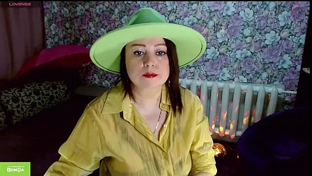 Julia-ru online show from April 25, 2026, 8:39 pm