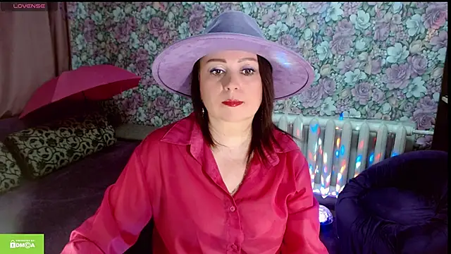Julia-ru online show from May 5, 2026, 8:17 pm