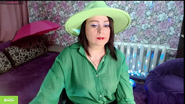 Julia-ru online show from May 8, 2026, 9:31 pm