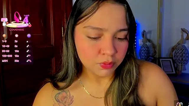 Abril Gomez06 online show from December 4, 2025, 7:55 pm