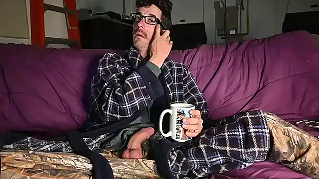 Snapshot of joeiandola chatting on March 2, 2025, 6:19 pm joeiandola online show from March 2, 2025, 6:19 pm