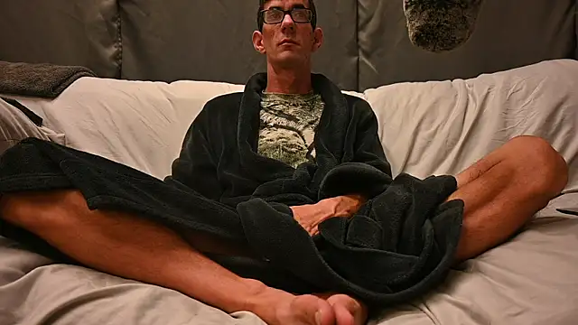 Snapshot of joeiandola chatting on October 3, 2025, 7:33 pm joeiandola online show from October 3, 2025, 7:33 pm