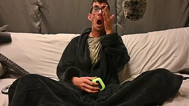 Snapshot of joeiandola chatting on October 4, 2025, 5:22 pm joeiandola online show from October 4, 2025, 5:22 pm