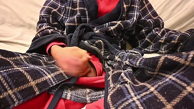 Snapshot of joeiandola chatting on October 15, 2025, 5:02 pm joeiandola online show from October 15, 2025, 5:02 pm