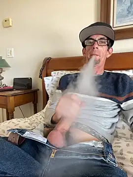 Snapshot of joeiandola chatting on November 24, 2025, 6:18 pm joeiandola online show from November 24, 2025, 6:18 pm