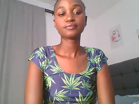 Snapshot of MissLilly1 chatting on January 13, 2026, 4:12 pm MissLilly1 online show from January 13, 2026, 4:12 pm