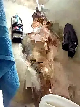 Snapshot of Fabi_1986 chatting on November 28, 2025, 10:07 am Fabi 1986 online show from November 28, 2025, 10:07 am