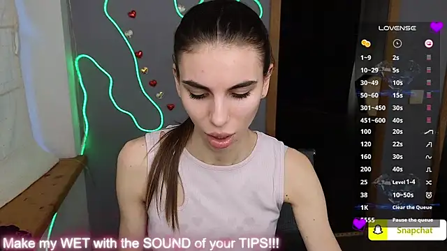 Snapshot of EmmyGreans chatting on February 8, 2025, 9:46 am EmmyGreans online show from February 8, 2025, 9:46 am