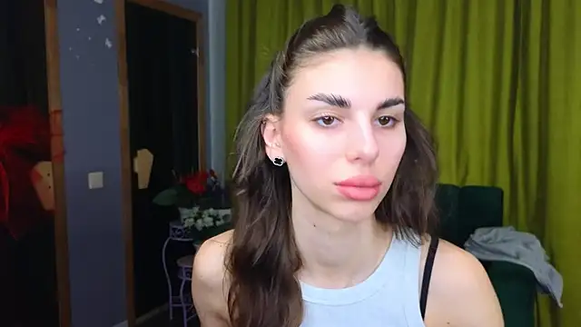 EmmyGreans online show from March 30, 2026, 5:41 am