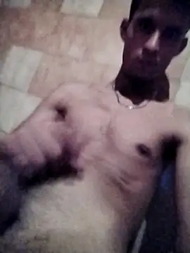 Snapshot of Avelics chatting on March 1, 2025, 11:04 pm Avelics online show from March 1, 2025, 11:04 pm
