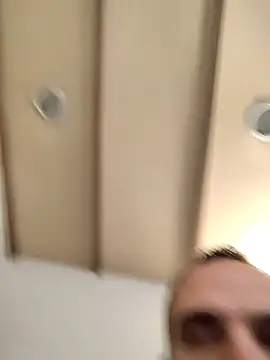 Snapshot of leon3875 chatting on October 31, 2025, 3:35 pm leon3875 online show from October 31, 2025, 3:35 pm