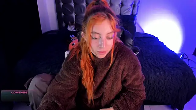 Violetaarey online show from February 18, 2026, 4:41 am