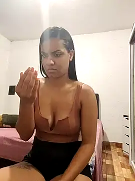 Bella Anjoss online show from January 15, 2025, 10:13 pm