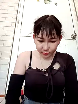 Ana love2000 online show from February 19, 2025, 8:33 am