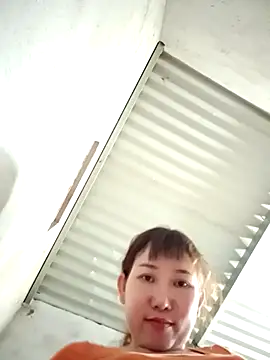 Ana love2000 online show from February 20, 2025, 8:39 am