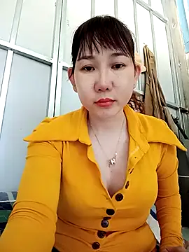 Ana love2000 online show from October 18, 2025, 2:03 am