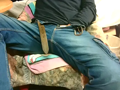 Giulio35 Pika online show from November 1, 2025, 6:15 am