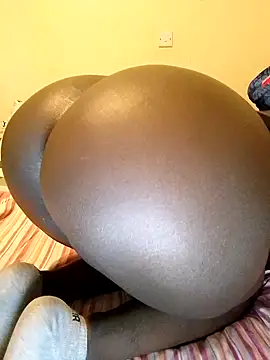 Misskhalifa  online show from March 11, 2025, 4:43 am