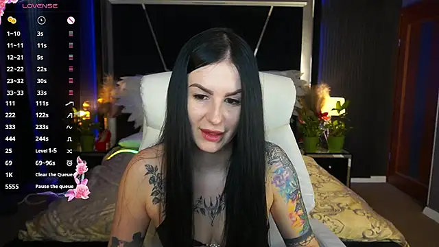 AmberDismond online show from April 21, 2026, 6:09 am