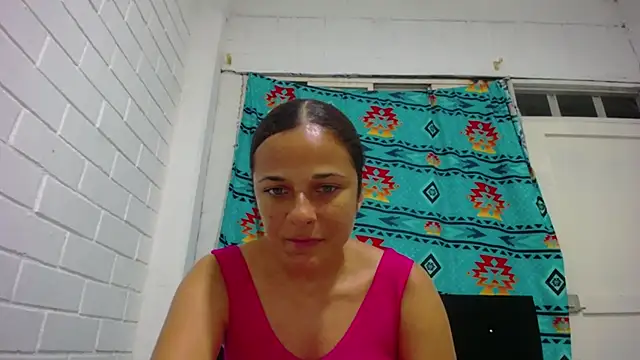 GiveLove1 online show from February 21, 2025, 2:50 am