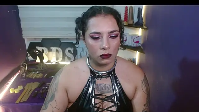 Snapshot of Alexa_Slavehot777 chatting on November 14, 2025, 12:31 am Alexa Slavehot777 online show from November 14, 2025, 12:31 am