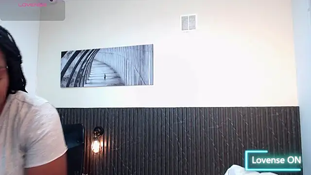 chanel brunette online show from October 25, 2025, 11:29 am