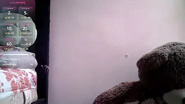 Izury Blondee online show from February 15, 2025, 7:17 pm