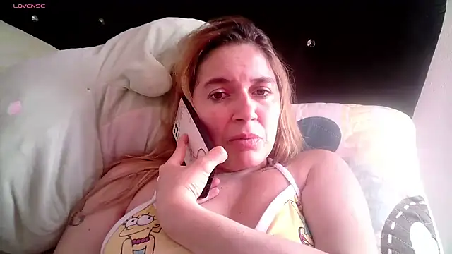 Izury Blondee online show from February 23, 2025, 3:40 pm