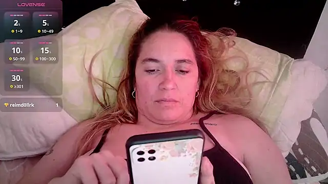 Izury Blondee online show from February 25, 2025, 2:00 pm