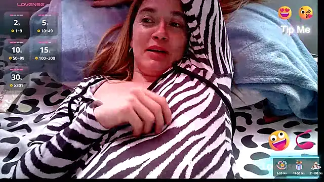 Izury Blondee online show from March 9, 2025, 12:53 pm