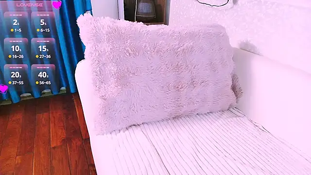 Snapshot of Lee_Mi chatting on December 17, 2025, 3:29 pm Lee Mi online show from December 17, 2025, 3:29 pm