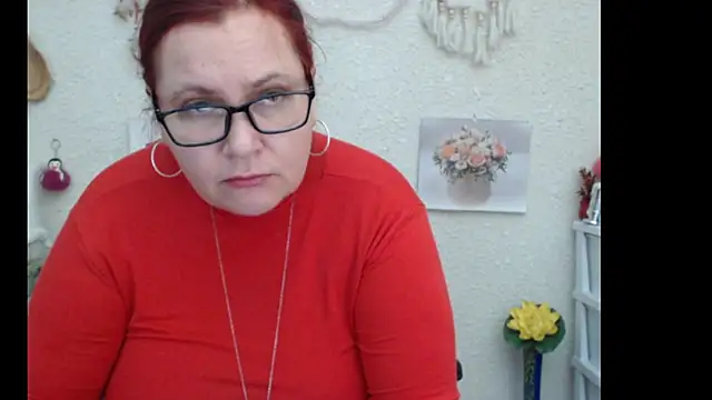 PlayfullMature online show from September 19, 2025, 8:16 am