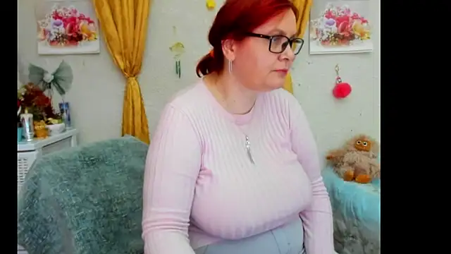 PlayfullMature online show from October 2, 2025, 12:45 pm