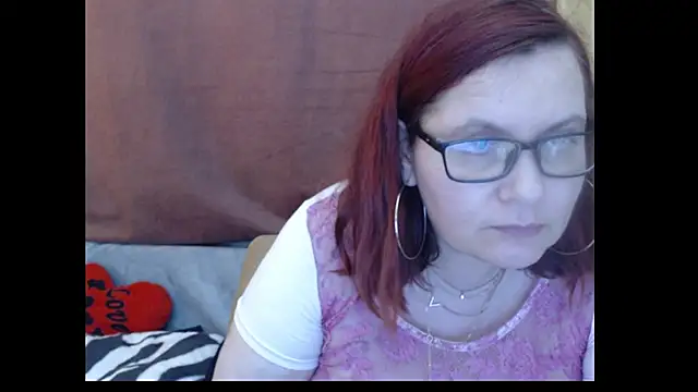 Snapshot of PlayfullMature chatting on April 25, 2026, 8:17 am PlayfullMature online show from April 25, 2026, 8:17 am