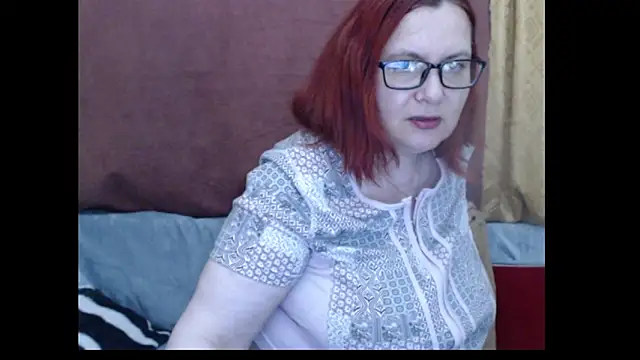 Snapshot of PlayfullMature chatting on May 9, 2026, 9:42 pm PlayfullMature online show from May 9, 2026, 9:42 pm