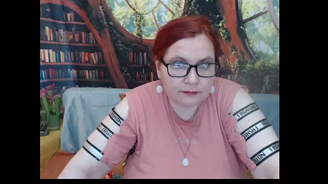Snapshot of PlayfullMature chatting on June 20, 2026, 3:48 pm PlayfullMature online show from June 20, 2026, 3:48 pm