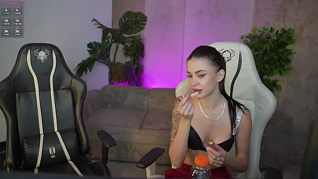 Tina Breeze online show from October 17, 2025, 6:49 am