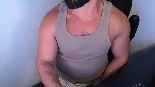 TopDaddy23 online show from July 14, 2026, 2:05 am
